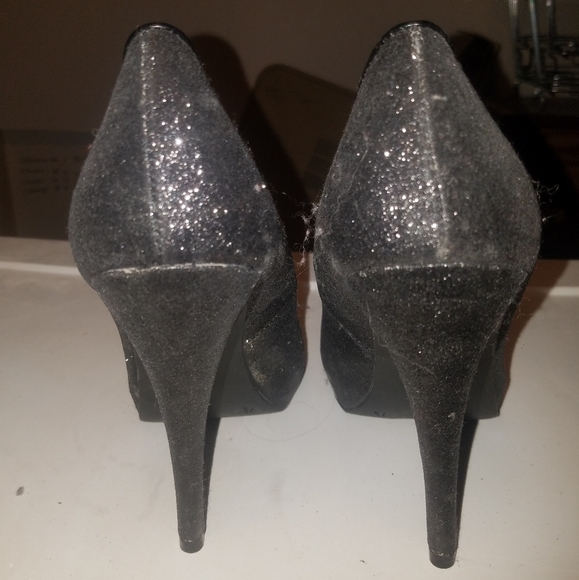 Sparkly high heels - Picture 3 of 3